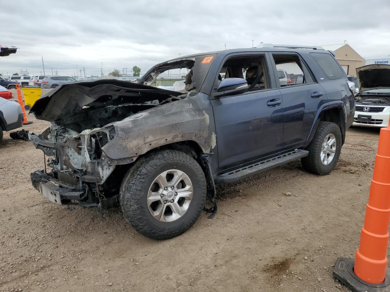 TOYOTA 4RUNNER SR5/SR5 PREMIUM