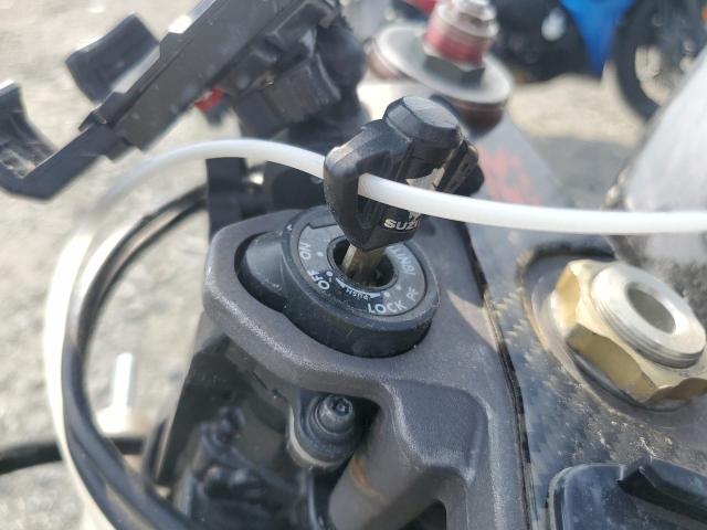 2006 SUZUKI GSX-R1000 JS1GT76A162102896