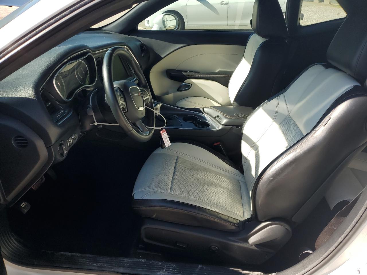 DODGE CHALLENGER SXT PLUS