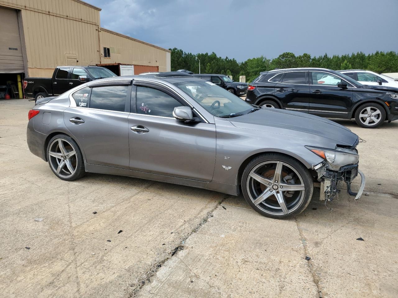 INFINITI Q50 2015