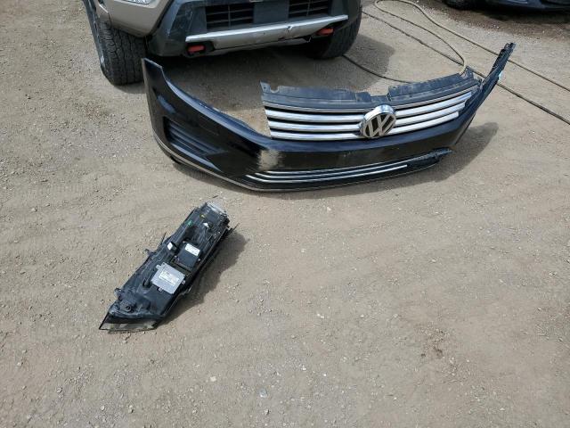 2017 VOLKSWAGEN TOUAREG WO WVGRF7BP5HD004148