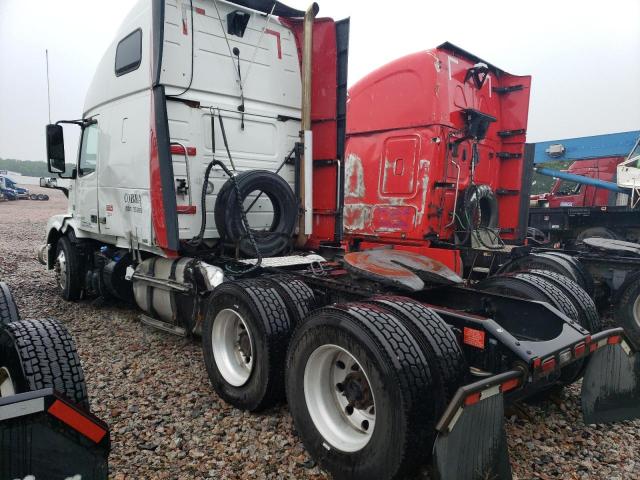 VOLVO VN VNL 2018 white  diesel 4V4NC9EH3JN884671 photo #4