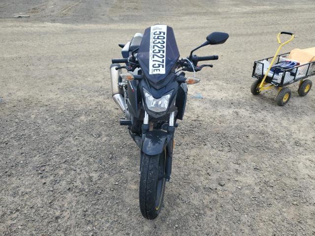 HONDA CB300 F 2016 MLHNC521XG5200085 photo #3