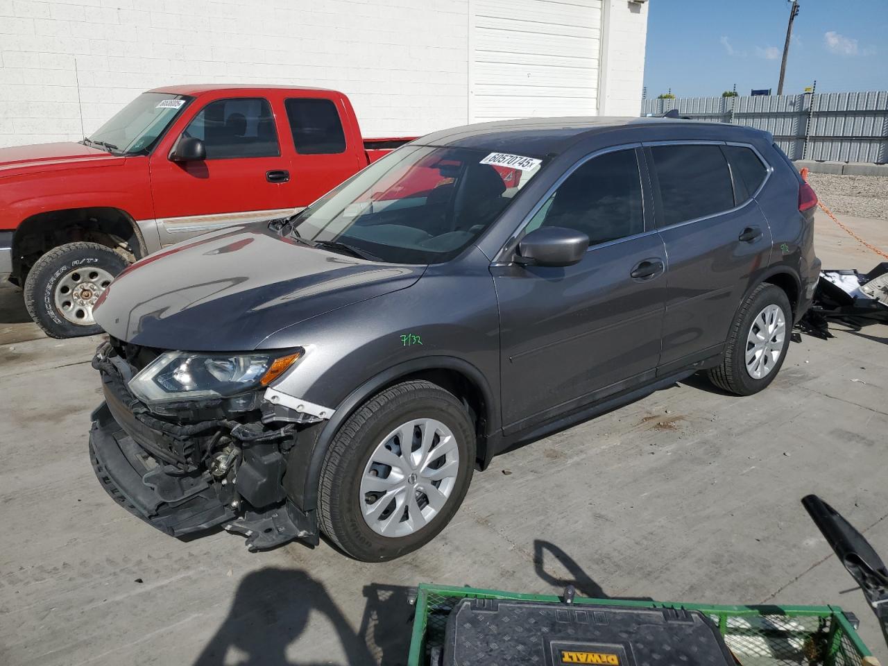 NISSAN ROGUE S