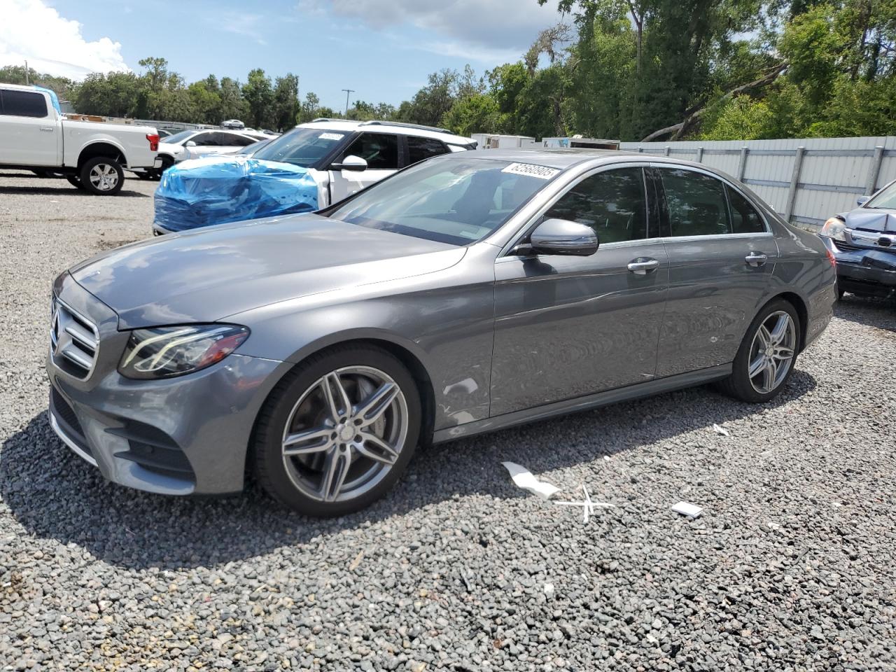 MERCEDES-BENZ E-CLASS 300