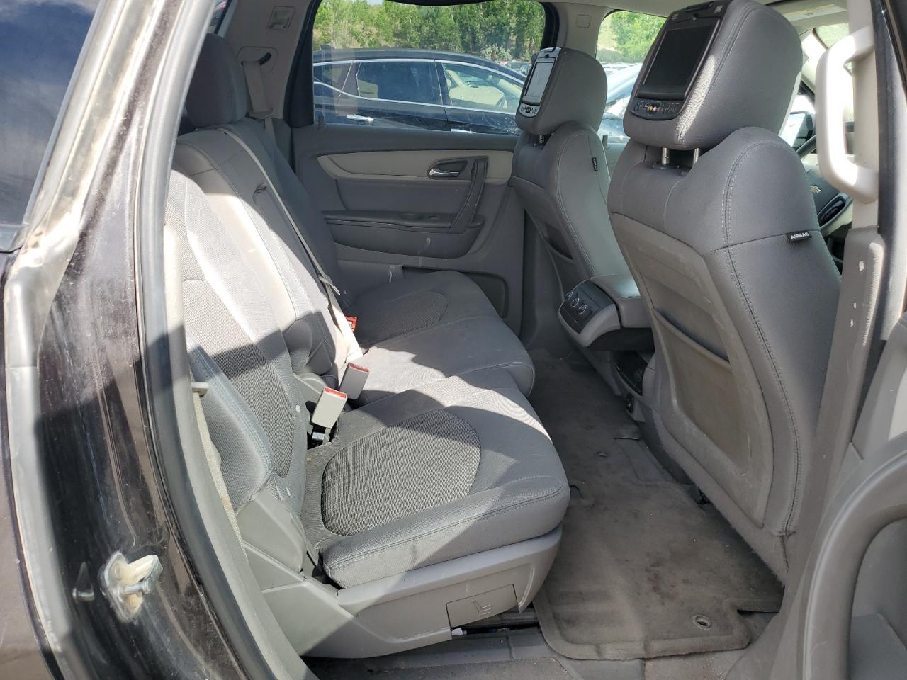 CHEVROLET TRAVERSE LS