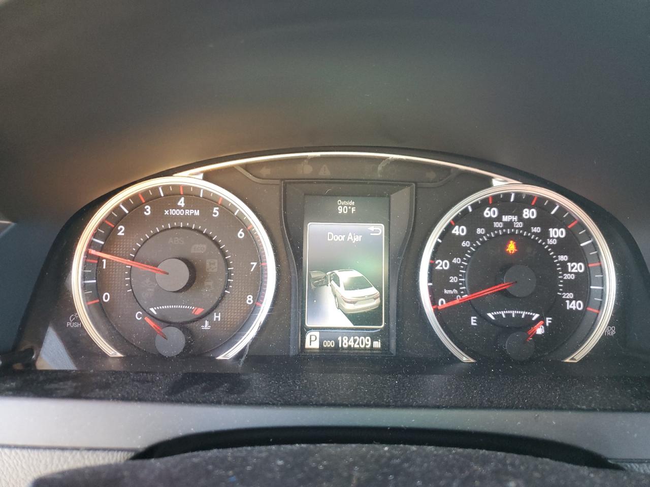 Toyota Camry le 2015