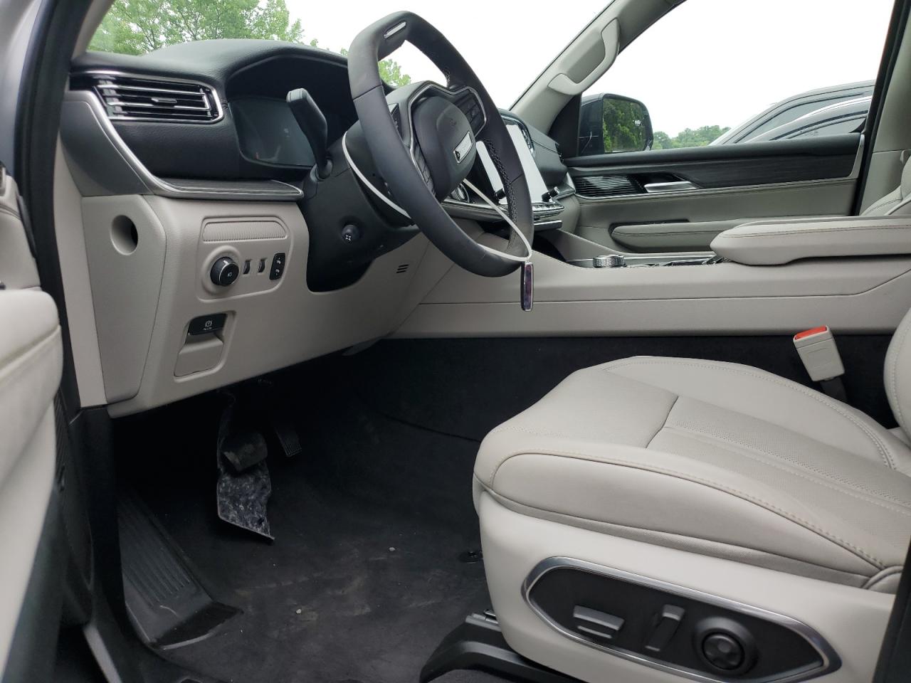 JEEP WAGONEER SERIES II