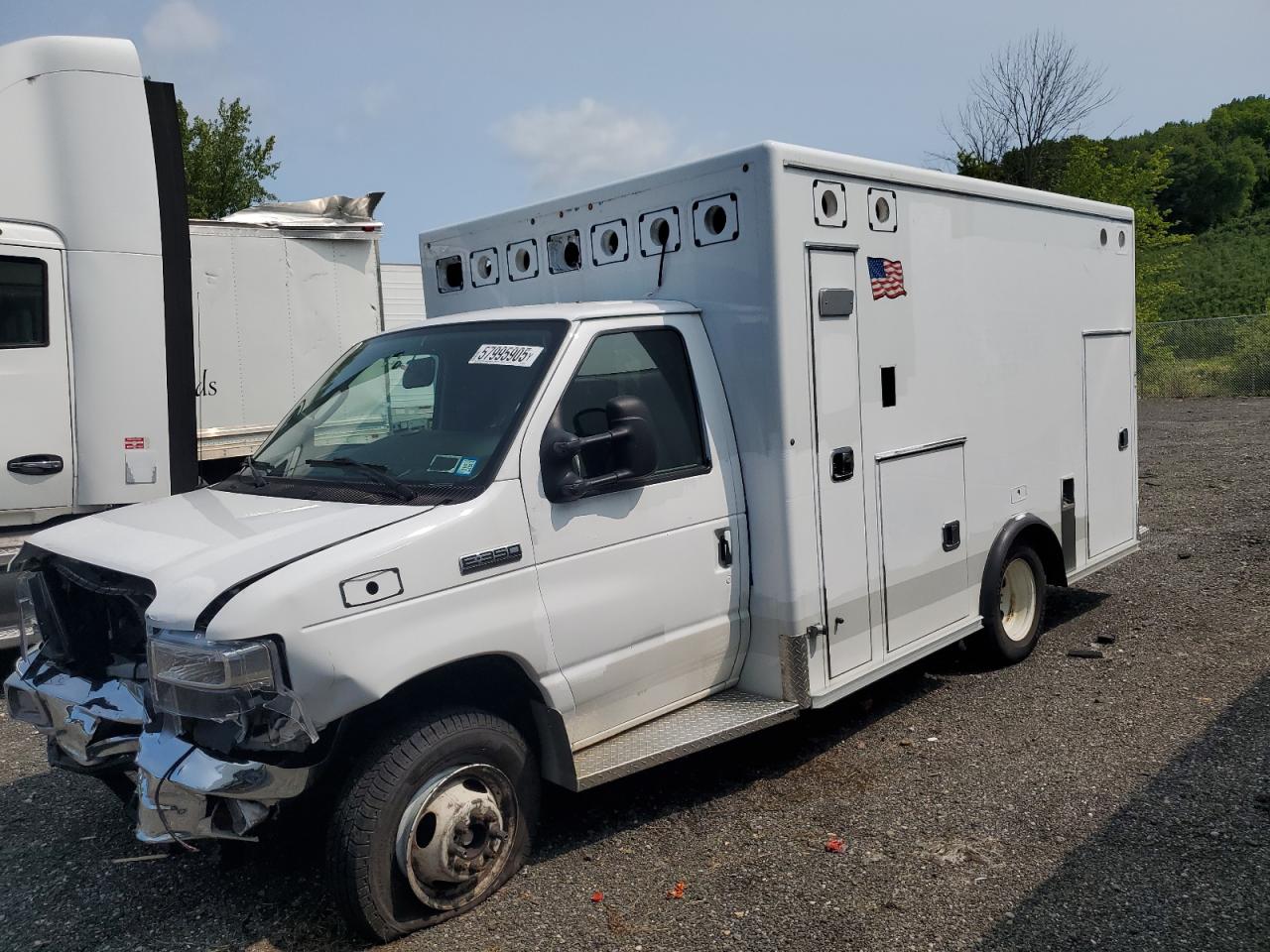 FORD ECONOLINE E350 SUPER DUTY CUTAWAY VAN