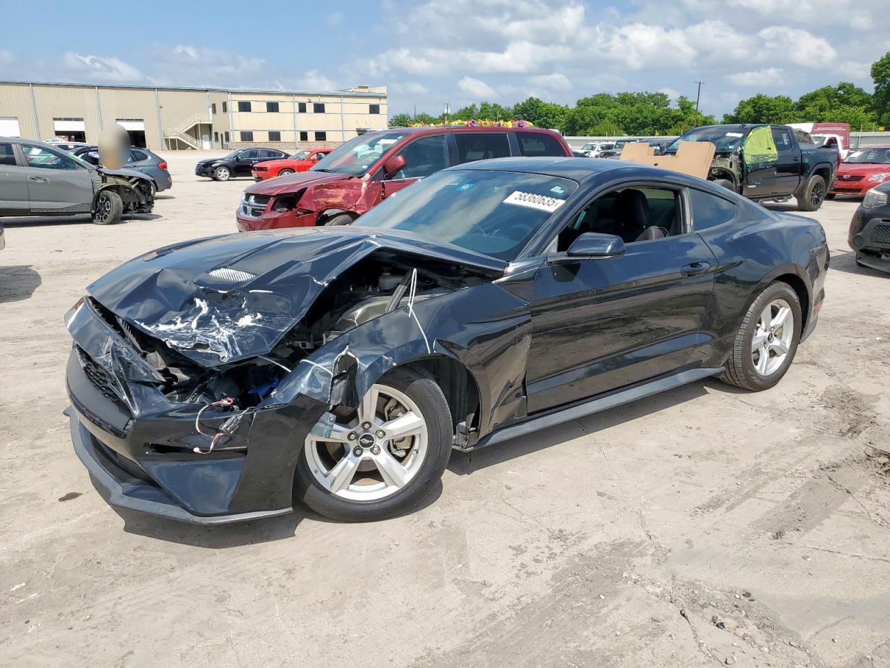 FORD MUSTANG