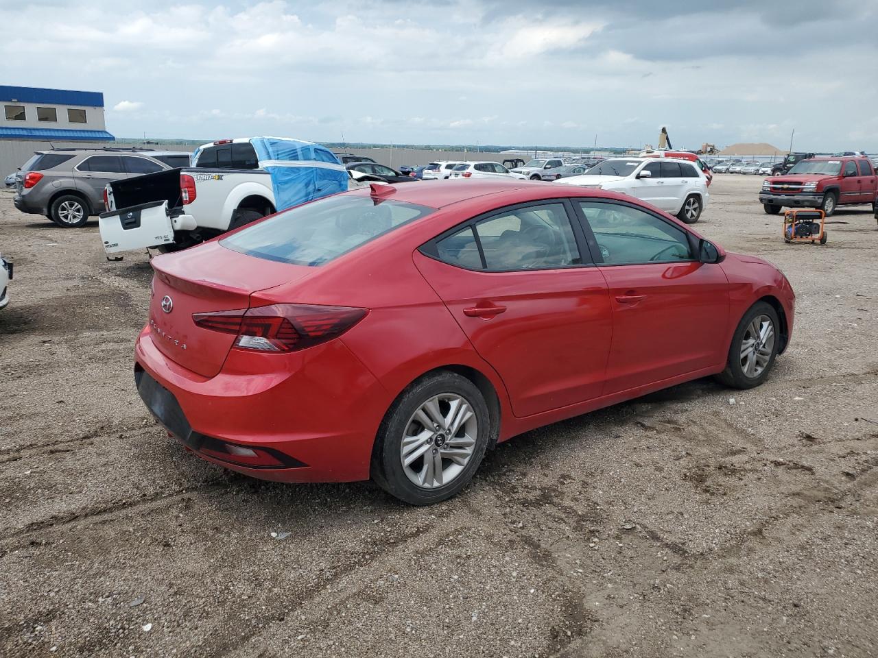 HYUNDAI ELANTRA SEL