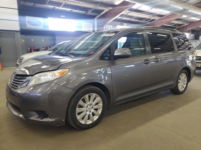 TOYOTA SIENNA LE