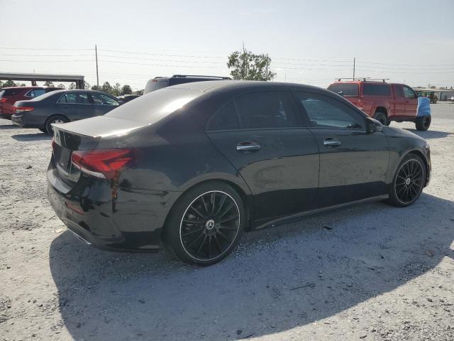 Vin: wdd3g4eb4kw022776, lot: 60233695, mercedes-benz a-class 220 20193