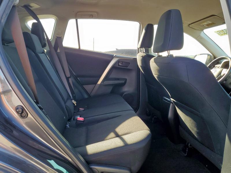 2015 TOYOTA RAV4 LE - JTMZFREV6FJ031867