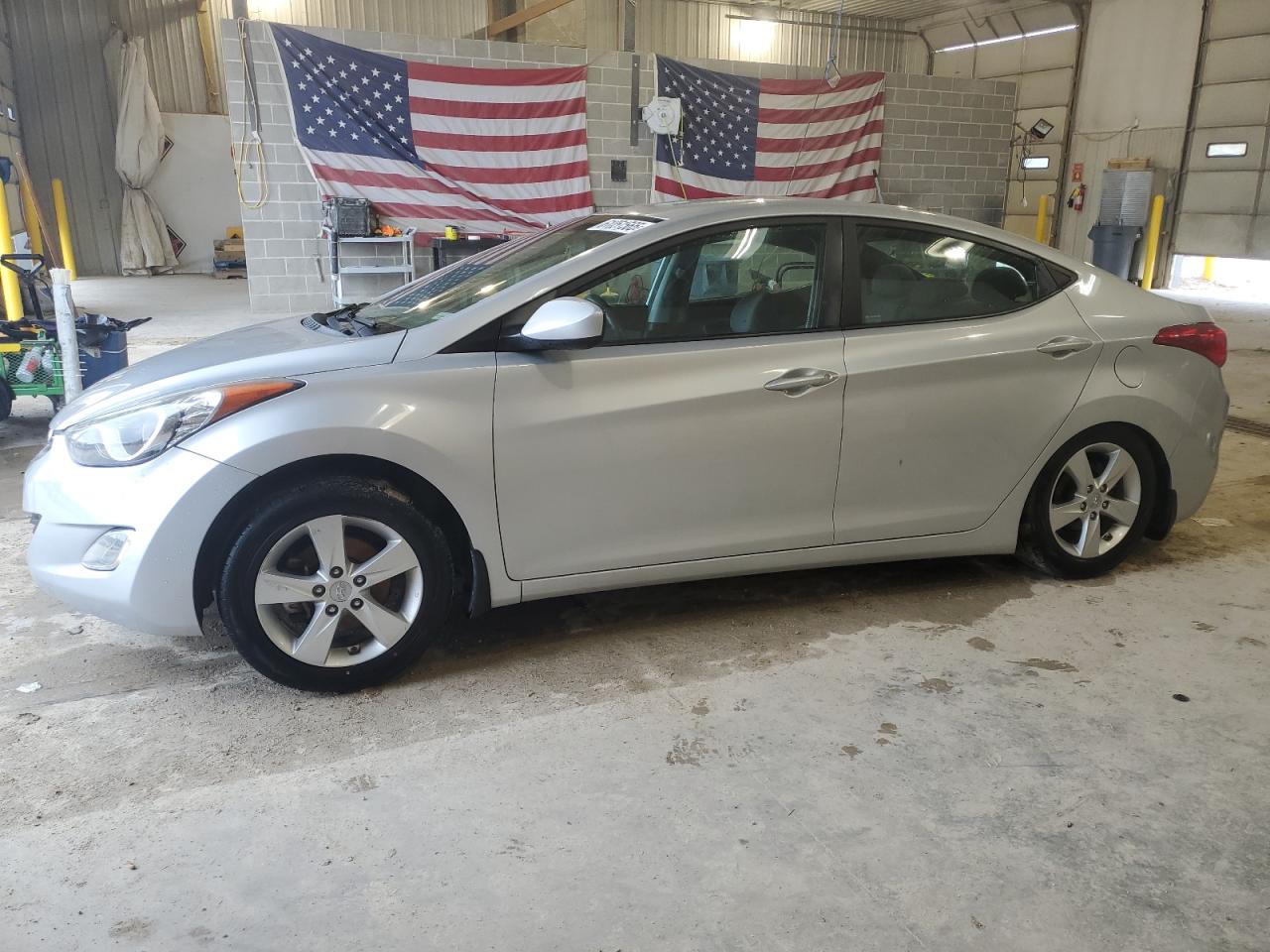 HYUNDAI ELANTRA GLS