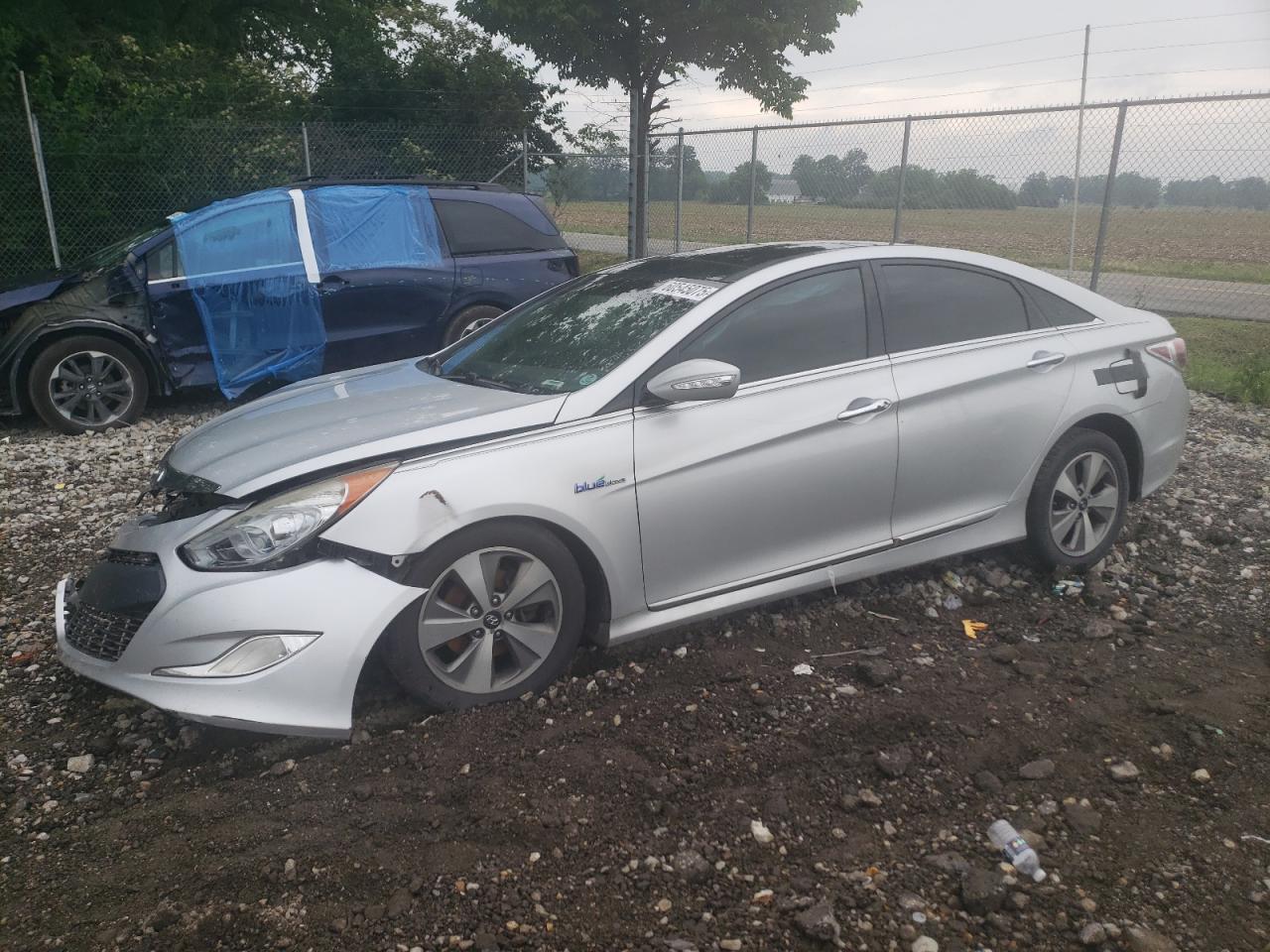 HYUNDAI SONATA HYBRID