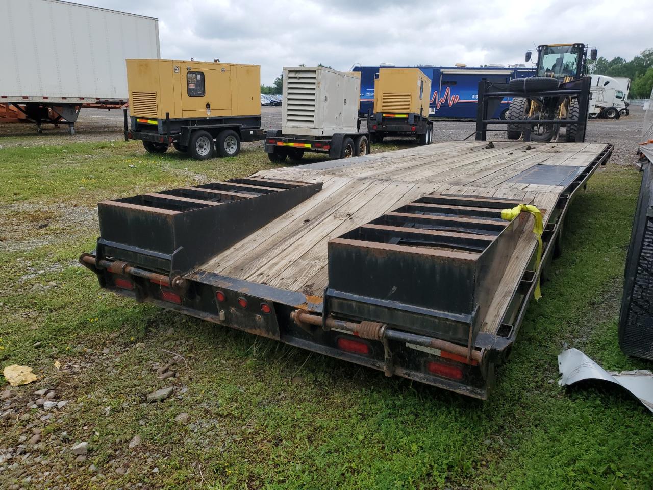 Lot #3204973105 2019 QUAL TRAILER