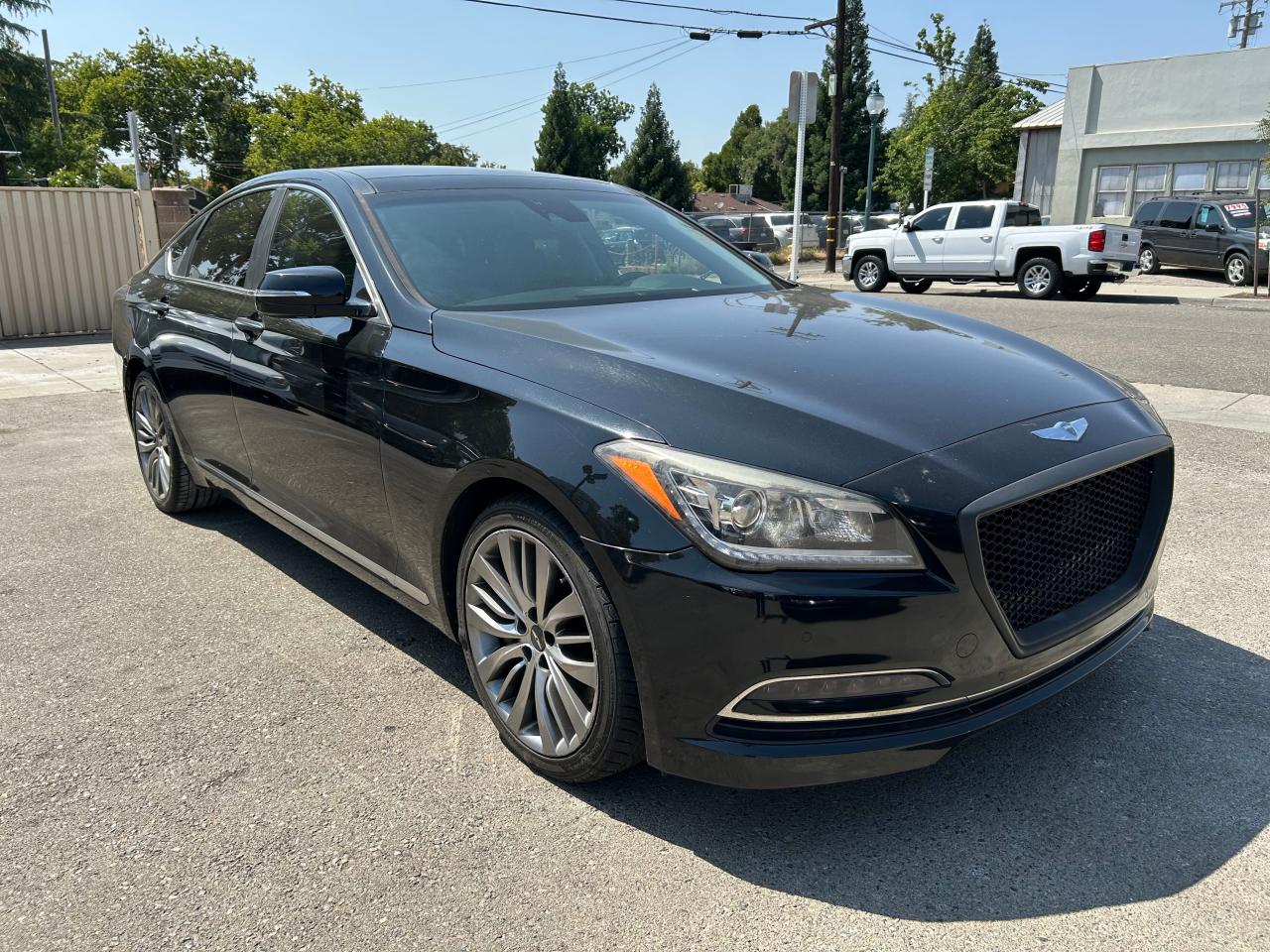 HYUNDAI GENESIS 5.0L