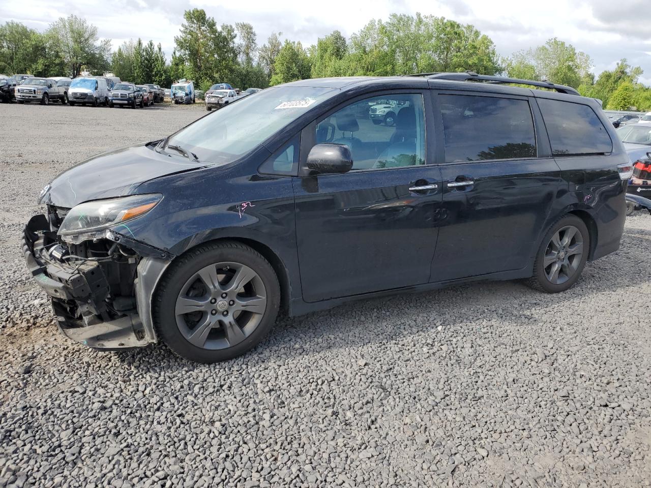 TOYOTA SIENNA SPORT