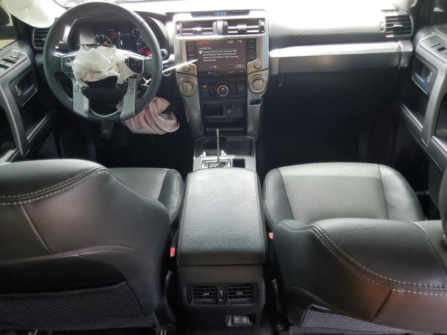 2021 TOYOTA 4RUNNER SR JTEFU5JR8M5242595