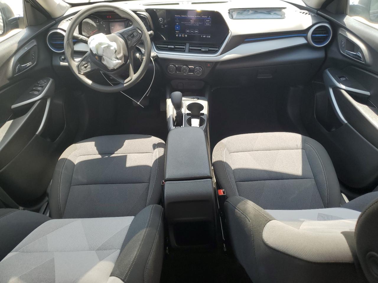 Lot #3207234405 2025 CHEVROLET TRAX LS