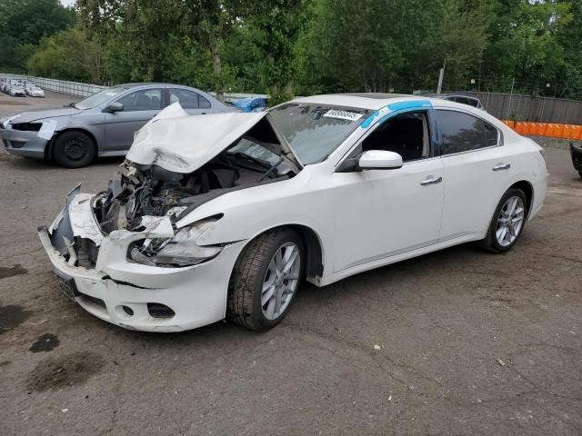 NISSAN MAXIMA