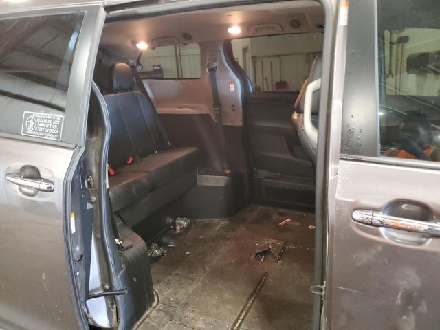 2016 TOYOTA SIENNA SE 5TDXK3DC7GS739260