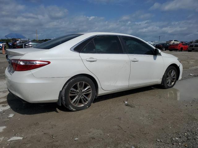 Vin: 4t1bf1fk2fu049381, lot: 59696895, toyota camry le 20153
