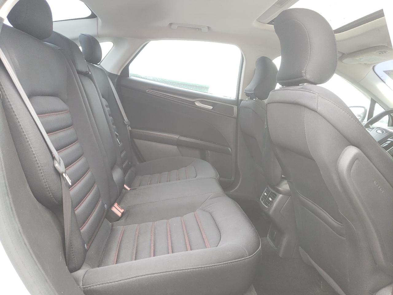 Ford Fusion se 2016
