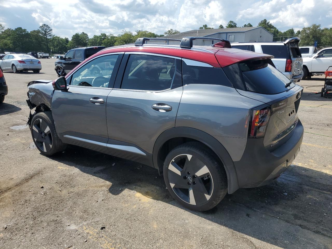 NISSAN KICKS SR