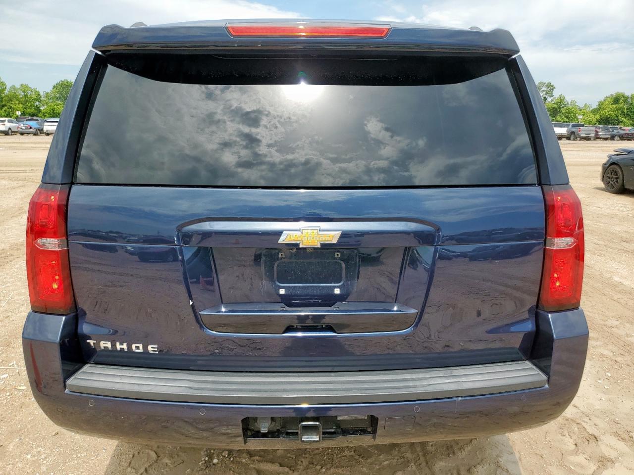 CHEVROLET TAHOE C1500 LS