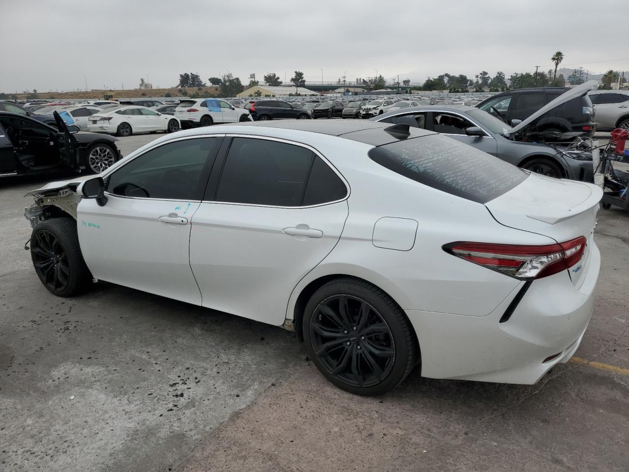 TOYOTA CAMRY XSE