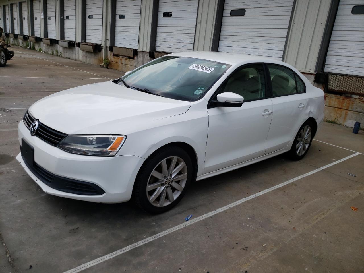VOLKSWAGEN JETTA SE