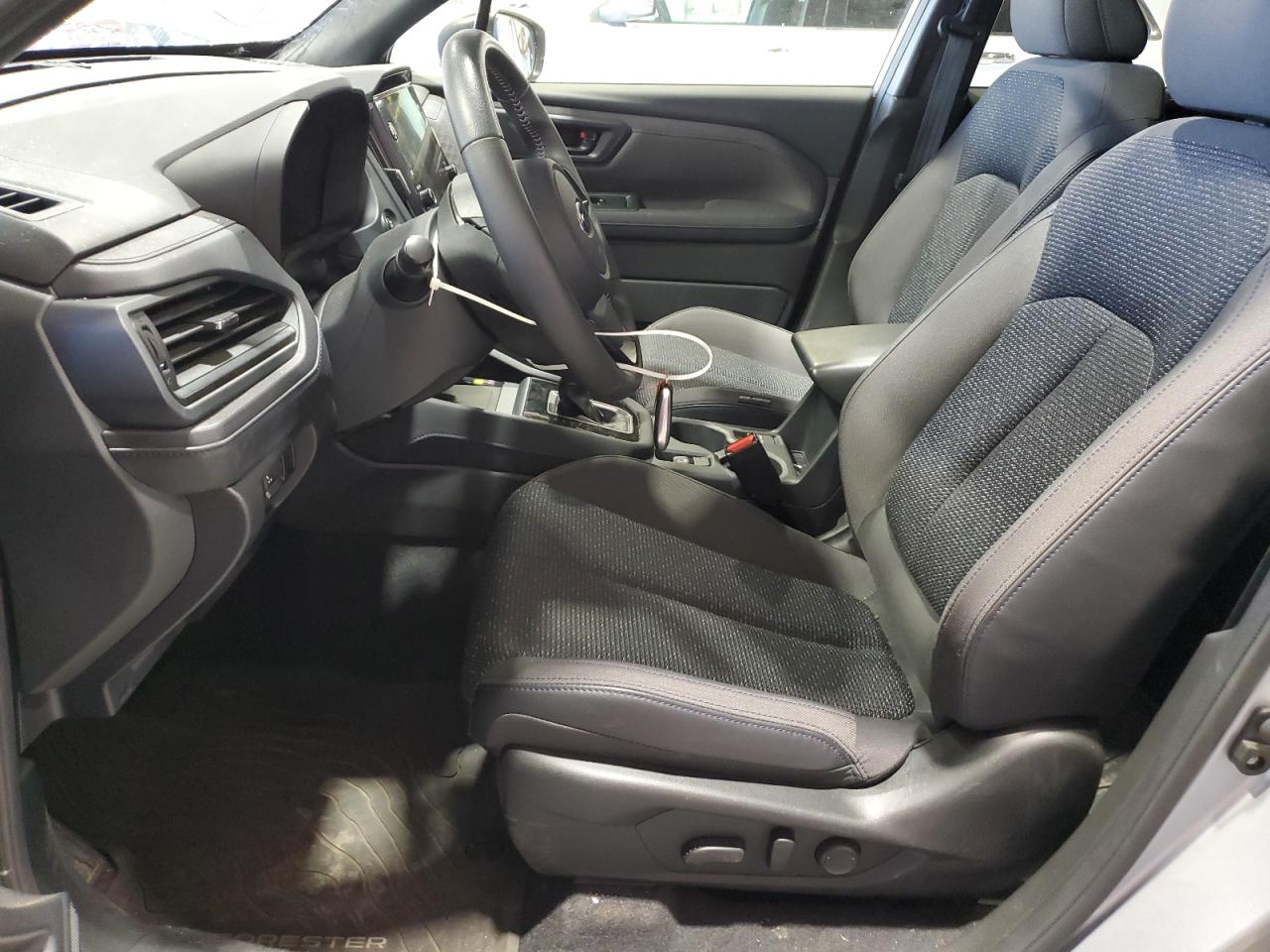 SUBARU FORESTER PREMIUM