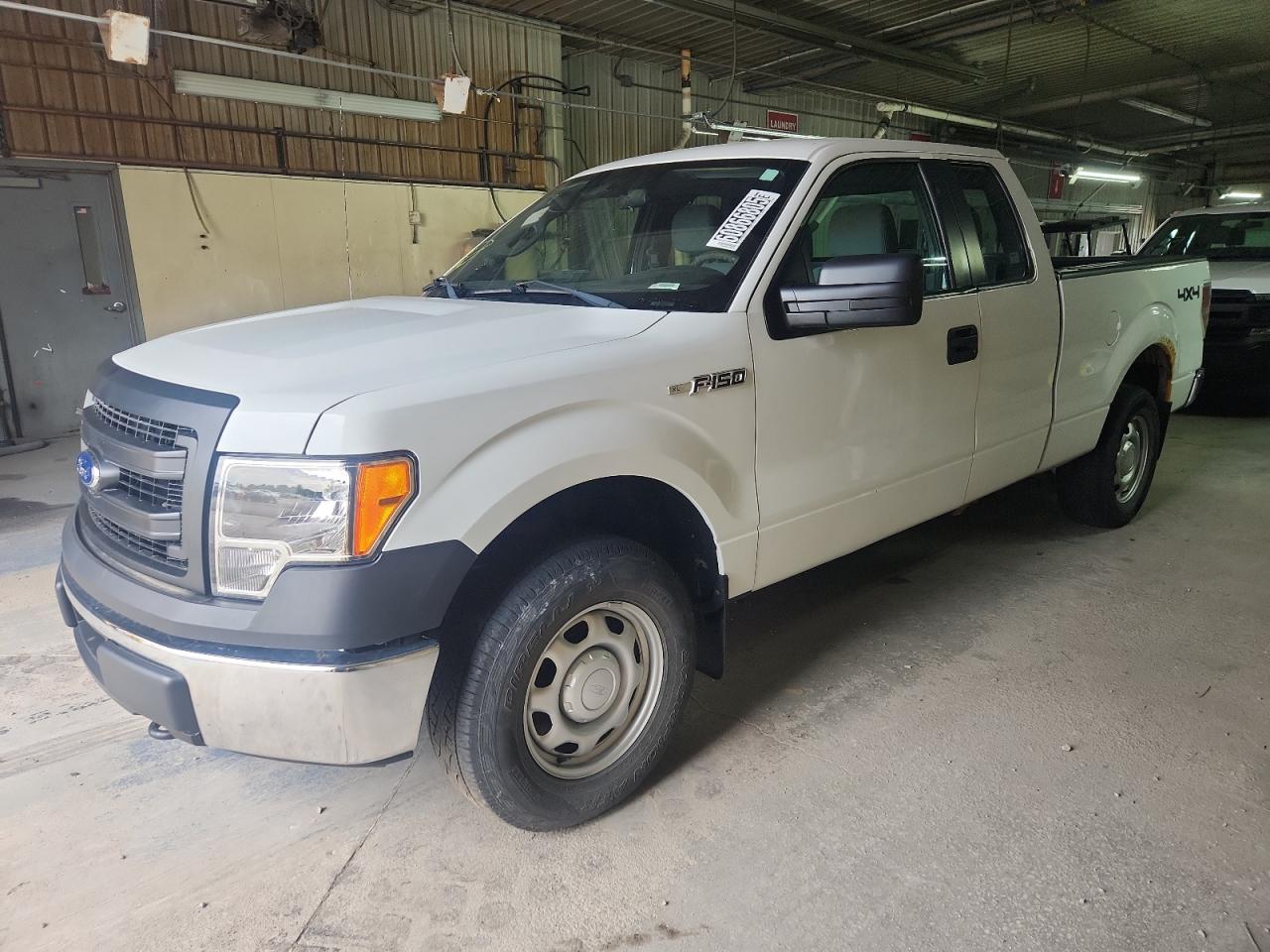 FORD F-150 SUPER CAB