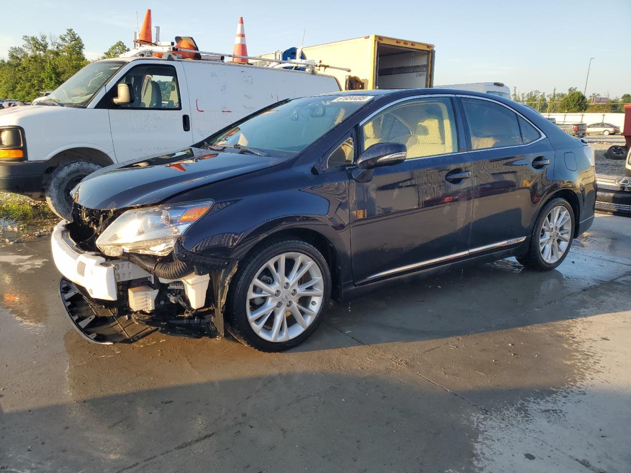  Salvage Lexus Hs