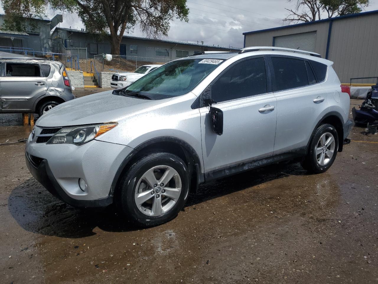 TOYOTA RAV4 XLE