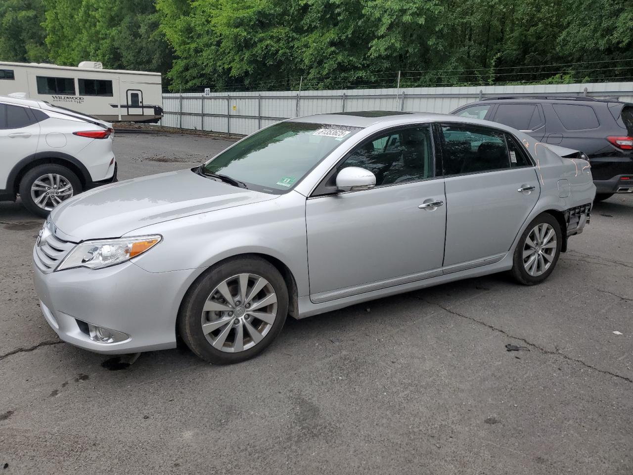 TOYOTA AVALON BASE