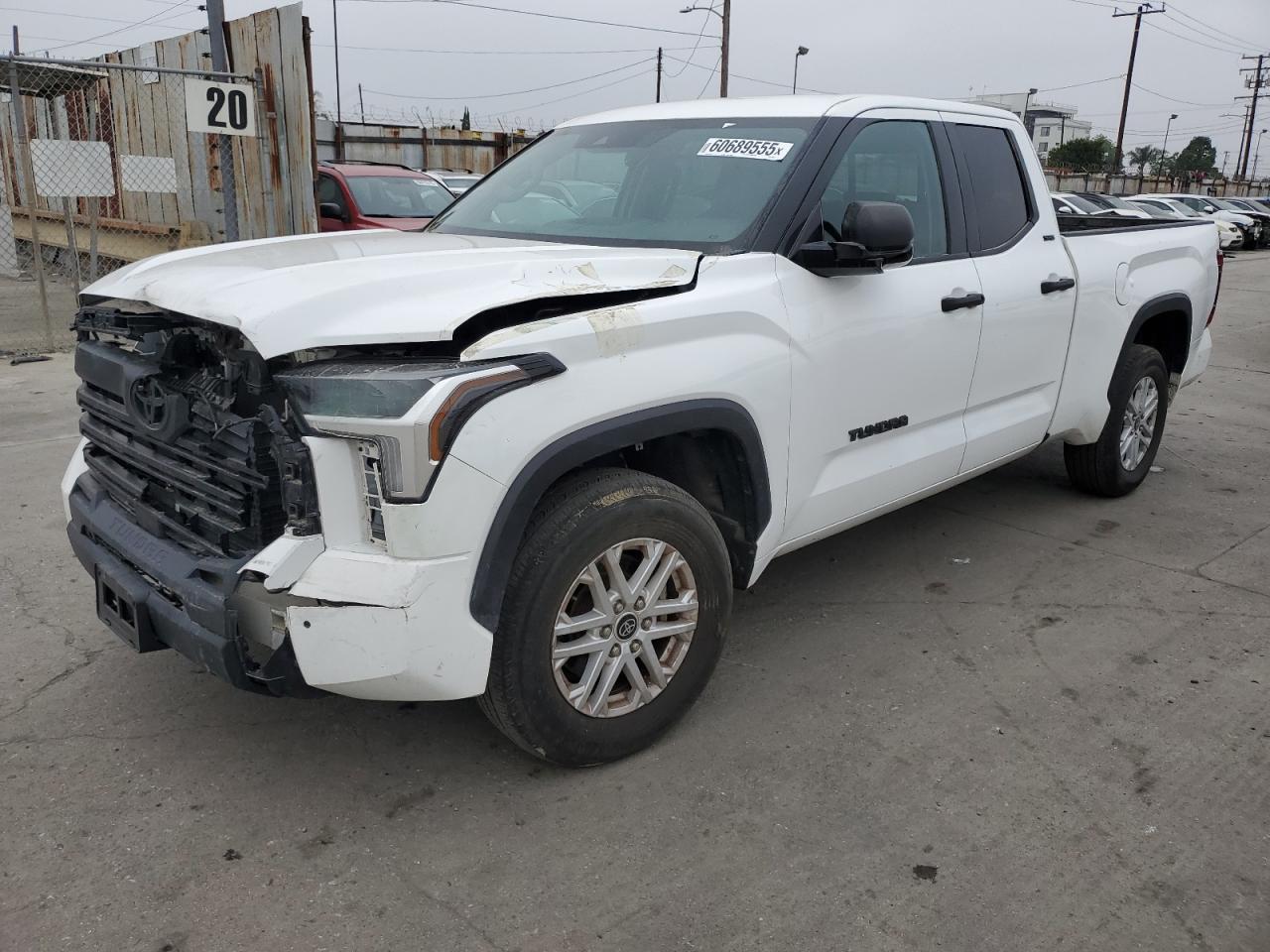 TOYOTA TUNDRA DOUBLE CAB SR
