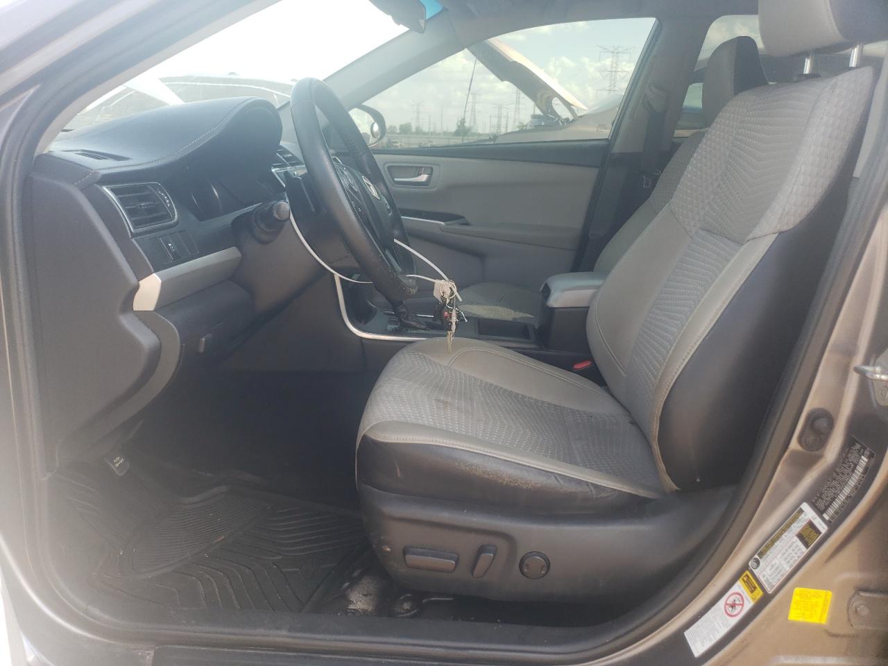 Toyota Camry le 2015
