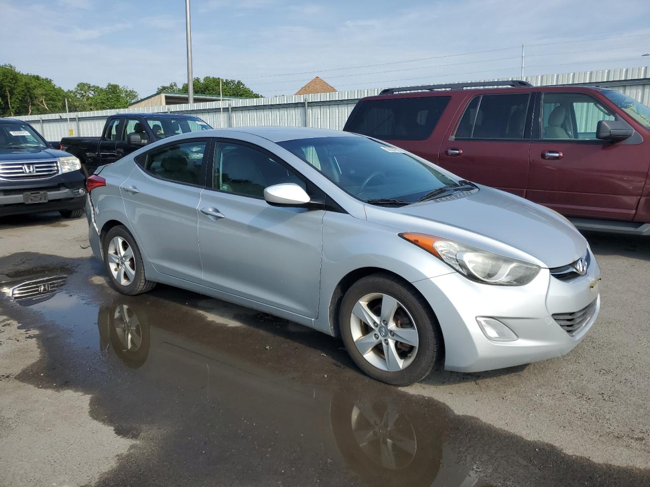 Hyundai Elantra gl 2013