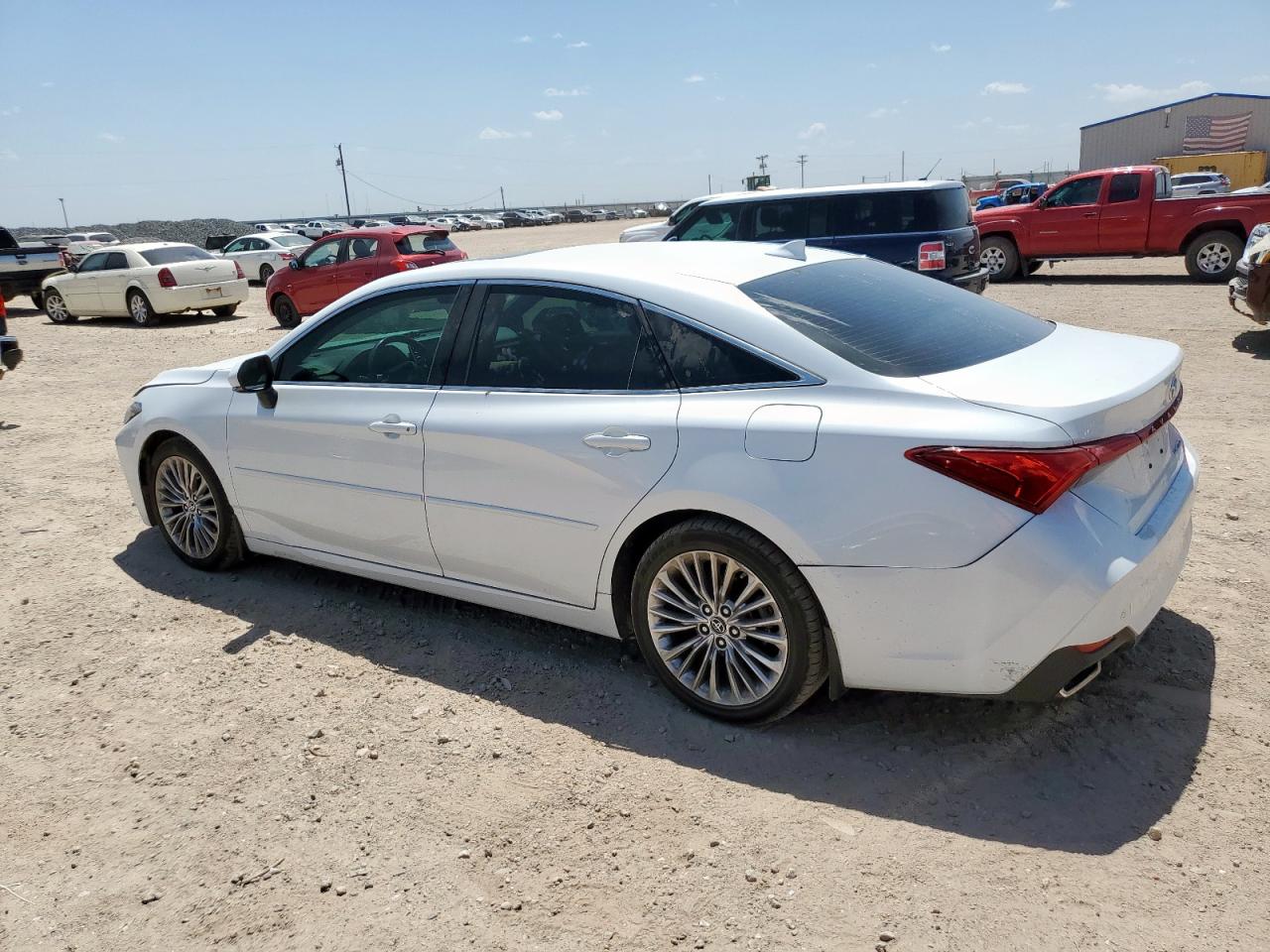 TOYOTA AVALON XLE
