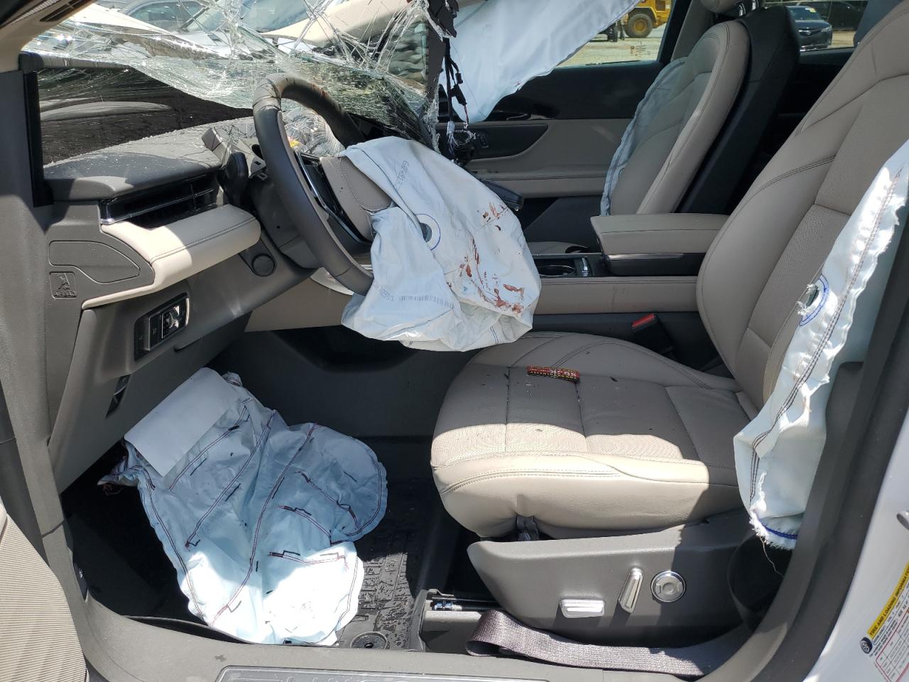 LINCOLN NAUTILUS PREMIERE