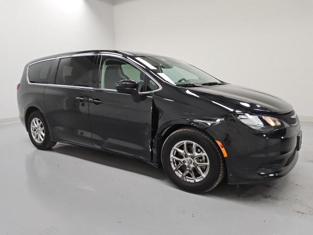 Vin: 2c4rc1cg2pr515563, lot: 61773045, chrysler minivan lx 20234