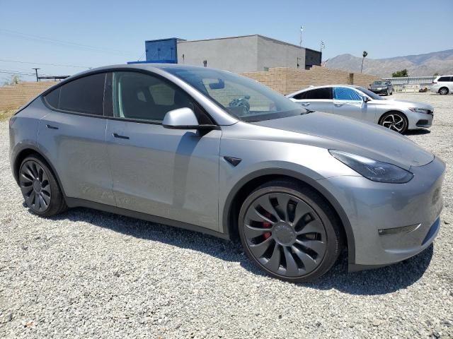 2025 TESLA MODEL Y 7SAYGDEF9SF272833