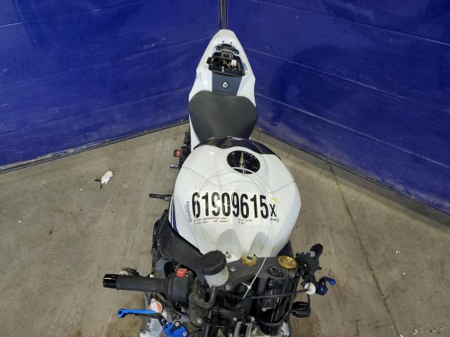 2023 SUZUKI GSX-R1000 JS1DM11B7P7100572