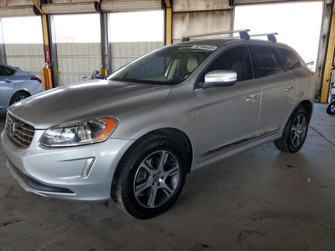 VOLVO XC60 T6 PREMIER