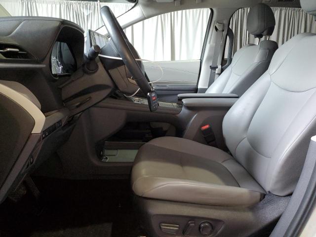 2022 TOYOTA SIENNA XLE 5TDJSKFC0NS071215