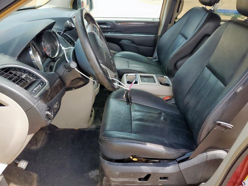 2016 CHRYSLER TOWN & COU 2C4RC1CG4GR200389