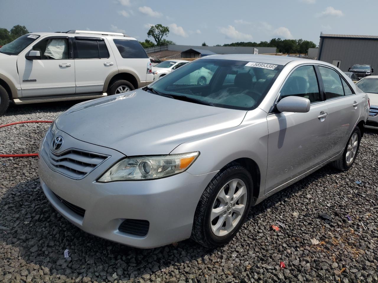 TOYOTA CAMRY BASE